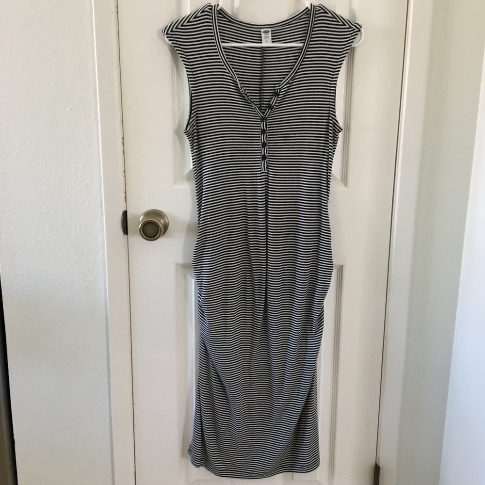 Old Navy Petite Small Striped Midi Maternity Dress